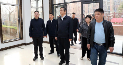 甘靖中带队到史各庄街道检查指导创城工作