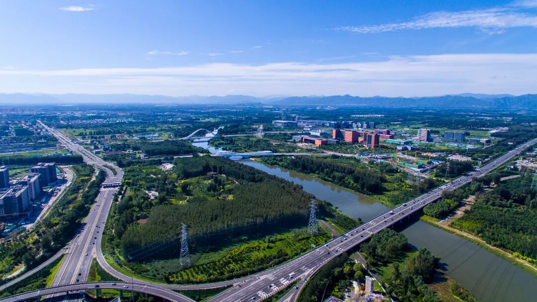 0-G45产业走廊鸟瞰.jpg